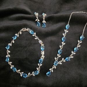 Elegant Blue and Silver Jewelry Set
